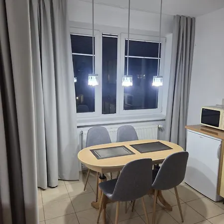 Zagiel I Wiatr Apartment *